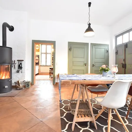 In Mit Terrasse, Cleaning Included Appartement *